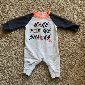 BRAND NEW Hurley baby boy long-sleeved onesie 3M